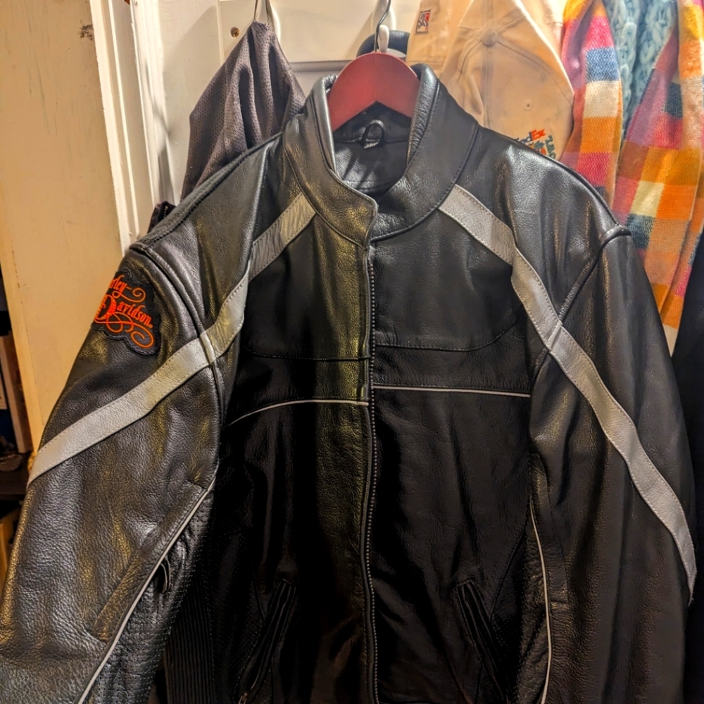 LeatherUp Xelement Leather Women's Motorcycle Jacket